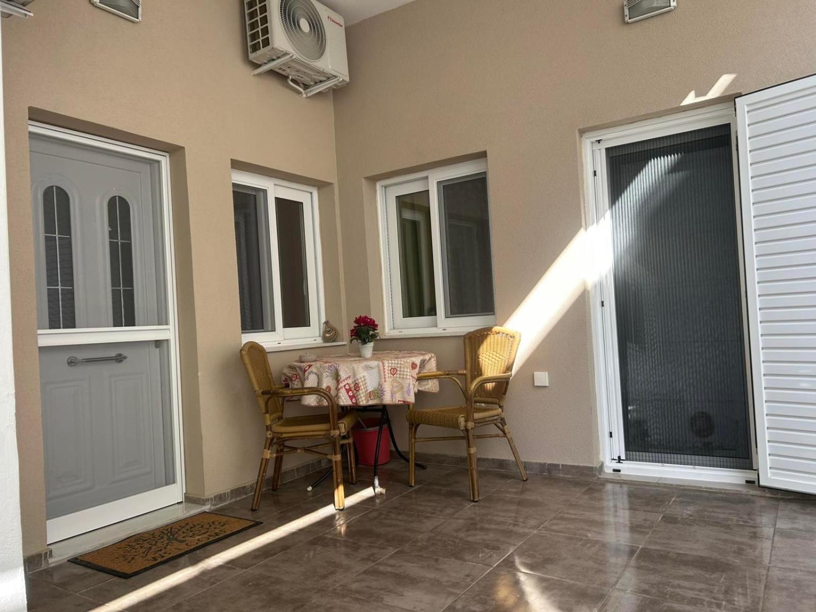 Joanna'S Place Луца Экстерьер фото